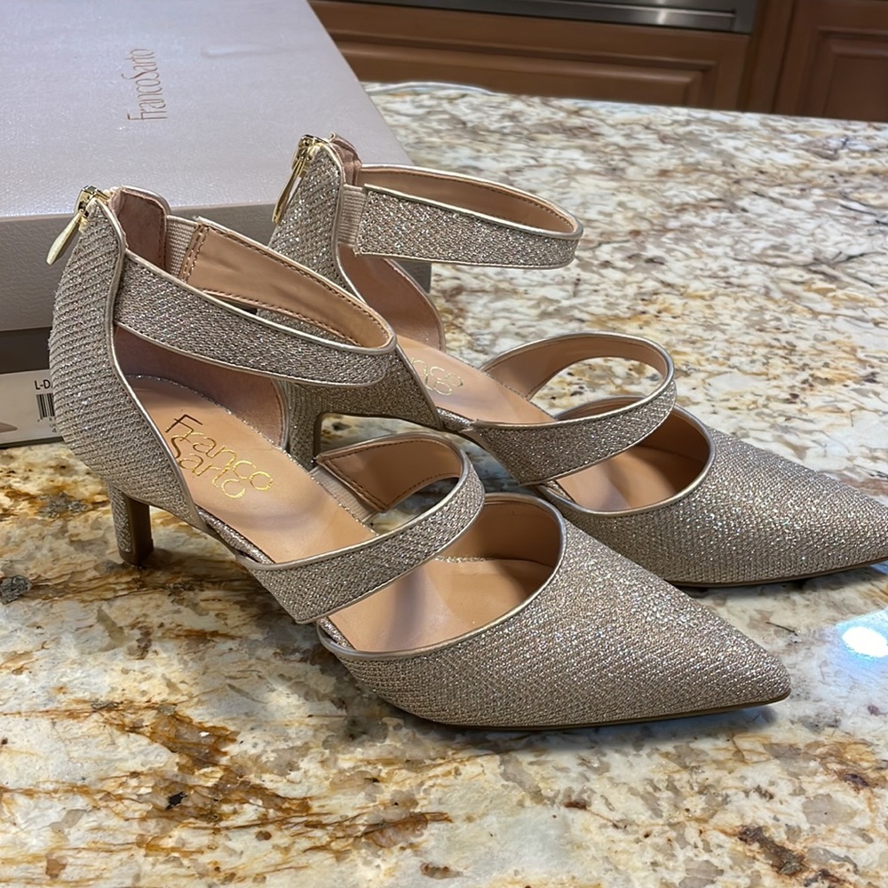 Brand New FRANCO SARTO Platinum zip up shoes! An Awesome Holiday Shoe - Picture 5 of 6